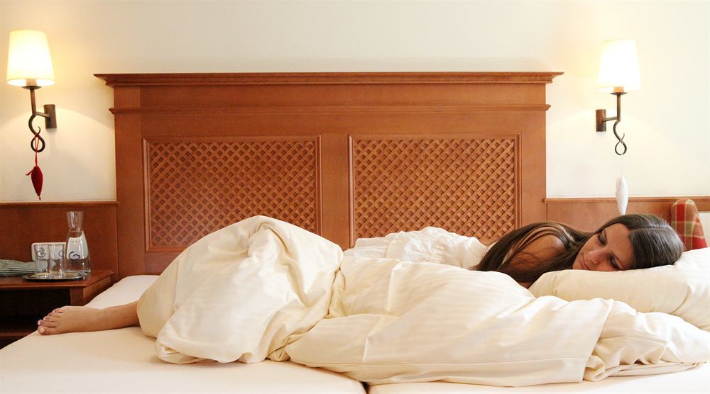 Die Lilie / Hotel Garni รอยท์เทอ ภายนอก รูปภาพ